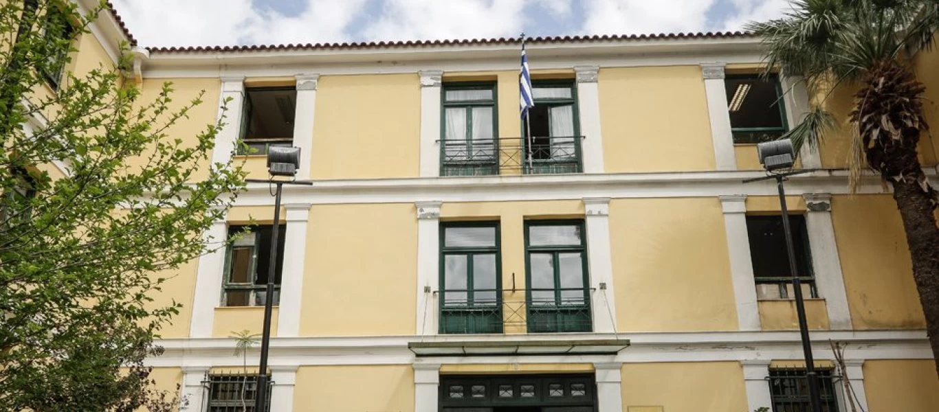 Οι Εισαγγελείς ζητάνε κλείσιμο των δικαστηρίων